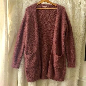 Love Tree Fuzzy Cardigan Sweater Mauve open front with front pockets Large EUC